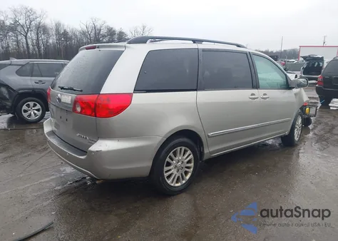 2009 Toyota Sienna Limited z USA, uszkodzony, nr VIN 5TDBK22CX9S025066
